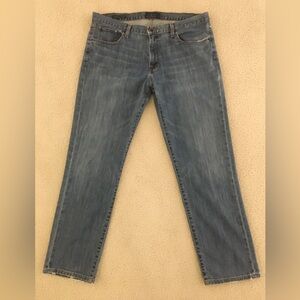 Lucky Brand men’s pre owned jeans